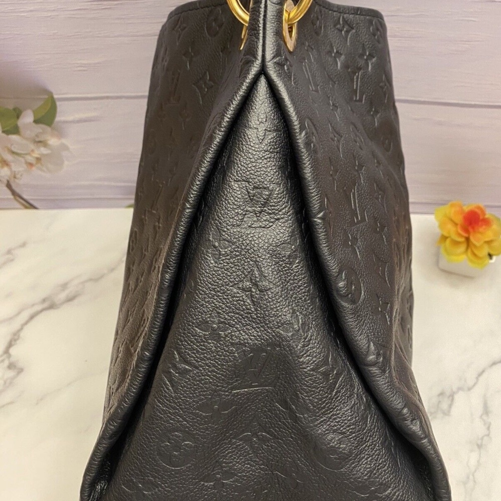❤️‍🩹SOLD❤️‍🩹 Louis Vuitton Artsy MM Empreinte Infini Shoulder Tote Purse(CA2182) - Picture 5 of 12